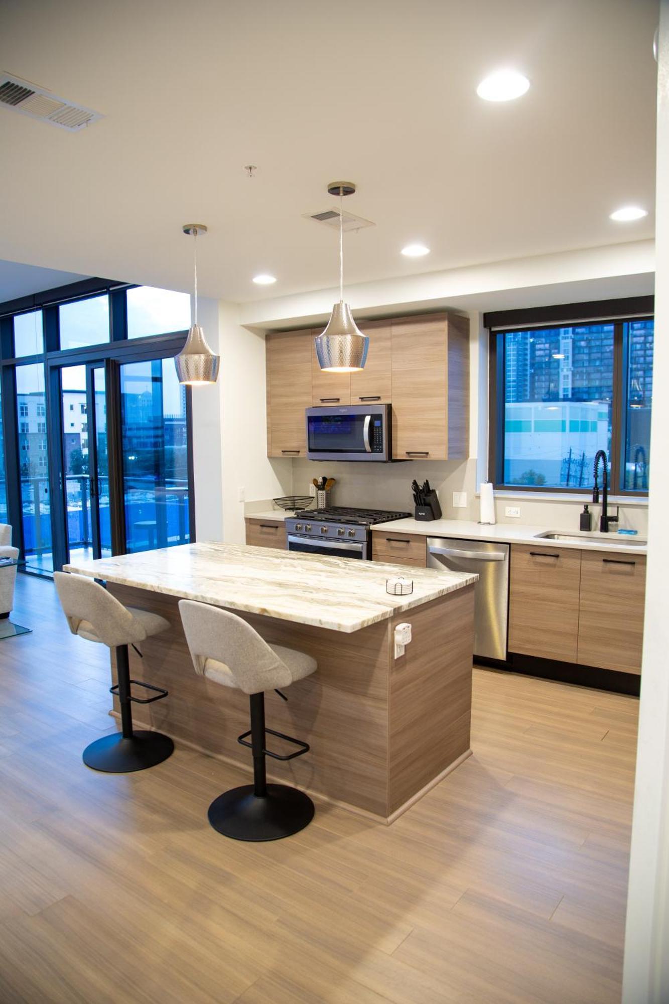 Cozy Home Toyota Center Houston Bagian luar foto