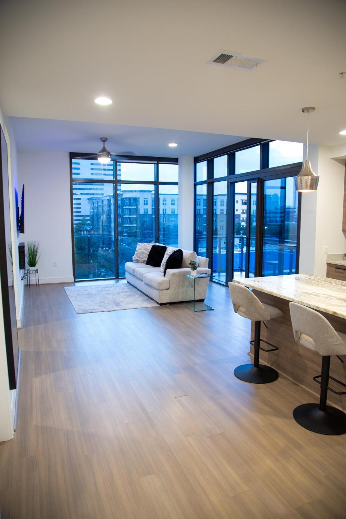 Cozy Home Toyota Center Houston Bagian luar foto