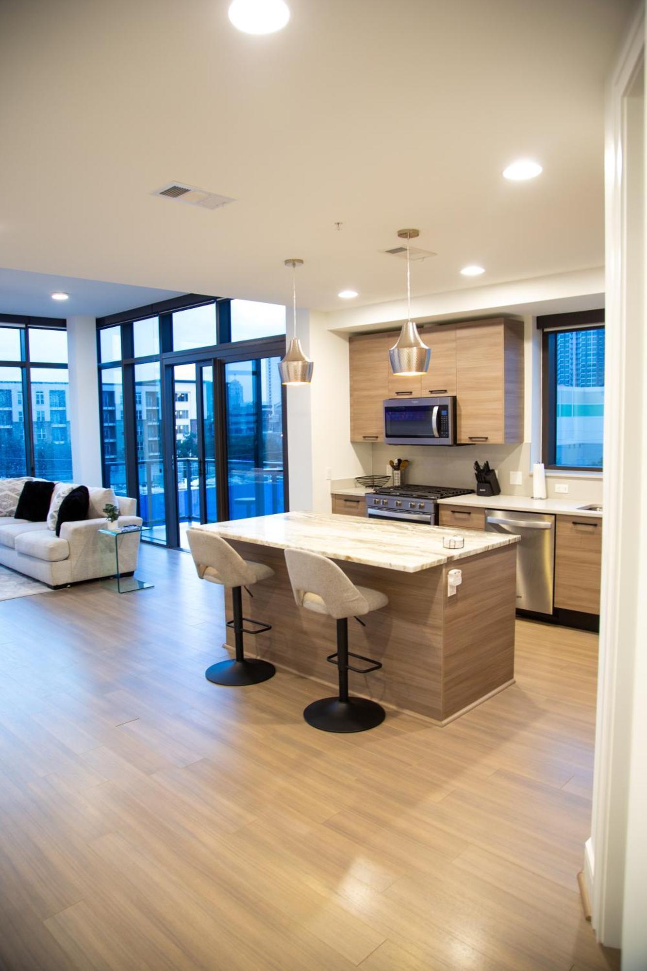 Cozy Home Toyota Center Houston Bagian luar foto